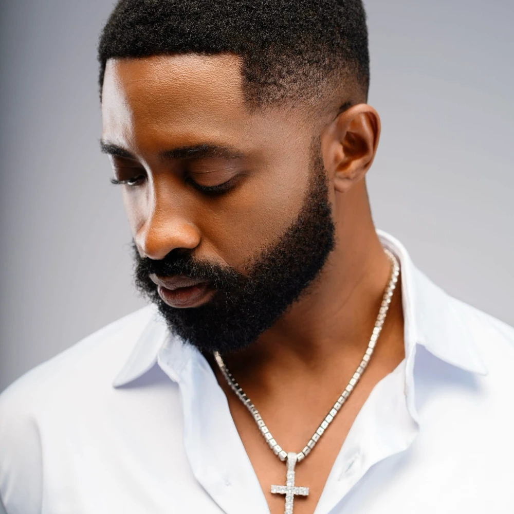 Ric Hassani 